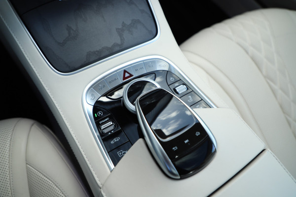 Mercedes-Benz S-Klasse Coupé 560 4-Matic V8 | 470PK | Designo | Massage | Luchtvering | Head-up | Burmester | Keyless-go | Pano | Distronic+ | NL-Auto