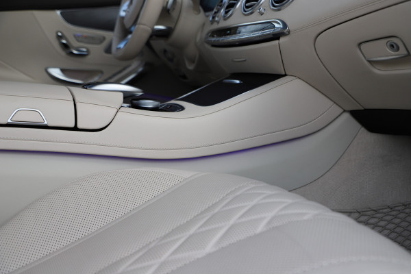 Mercedes-Benz S-Klasse Coupé 560 4-Matic V8 | 470PK | Designo | Massage | Luchtvering | Head-up | Burmester | Keyless-go | Pano | Distronic+ | NL-Auto