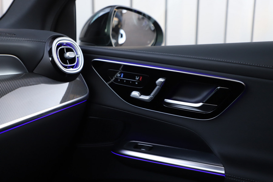 Mercedes-Benz GLC 300e AMG 4-Matic | 313PK | Massage | Keyless-go | Sfeerverlichting | Pano | Distronic+ | Stuurwielverw. | Stoelkoeling | 2024.