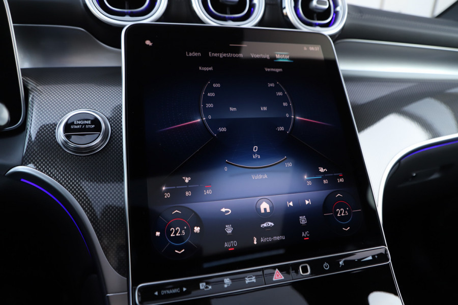 Mercedes-Benz GLC 300e AMG 4-Matic | 313PK | Massage | Keyless-go | Sfeerverlichting | Pano | Distronic+ | Stuurwielverw. | Stoelkoeling | 2024.