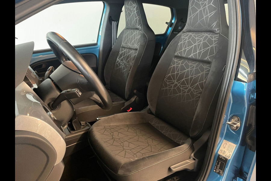 Škoda Citigo 1.0 Clever 75PK AIRCO CLIMA CRUISE STOELVERW BLUETOOTH PDC ZWART DAK SPECIAAL INTERIEUR NIEUWSTAAT