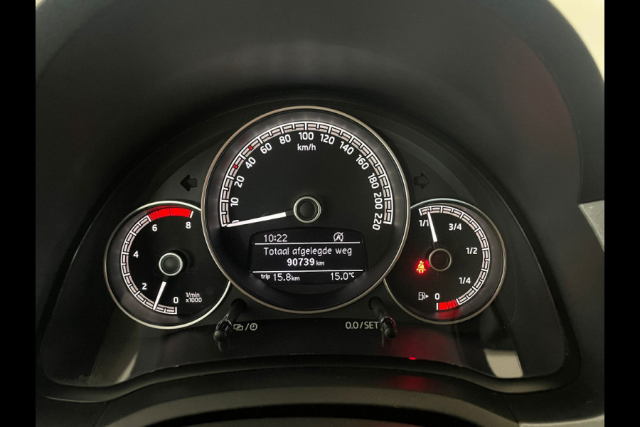 Škoda Citigo 1.0 Clever 75PK AIRCO CLIMA CRUISE STOELVERW BLUETOOTH PDC ZWART DAK SPECIAAL INTERIEUR NIEUWSTAAT