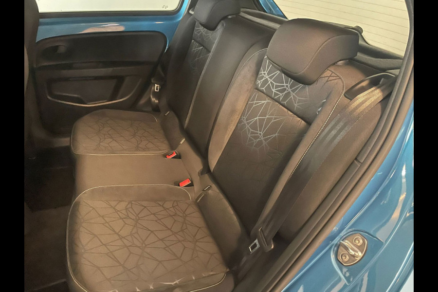 Škoda Citigo 1.0 Clever 75PK AIRCO CLIMA CRUISE STOELVERW BLUETOOTH PDC ZWART DAK SPECIAAL INTERIEUR NIEUWSTAAT