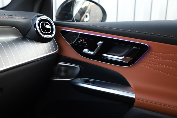 Mercedes-Benz GLC 400e AMG 4-Matic | 381PK | Achterasbesturing | Head-up | Luchtvering | Burmester | Keyless-go | Leder exclusief | Sfeerverlichti