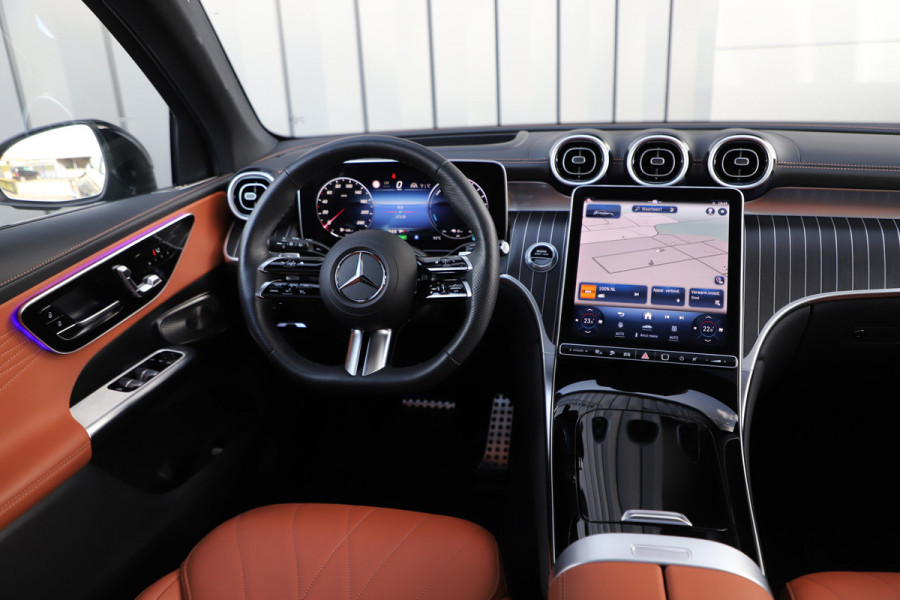 Mercedes-Benz GLC 400e AMG 4-Matic | 381PK | Achterasbesturing | Head-up | Luchtvering | Burmester | Keyless-go | Leder exclusief | Sfeerverlichti