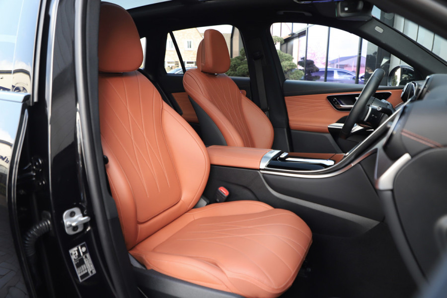 Mercedes-Benz GLC 400e AMG 4-Matic | 381PK | Achterasbesturing | Head-up | Luchtvering | Burmester | Keyless-go | Leder exclusief | Sfeerverlichti