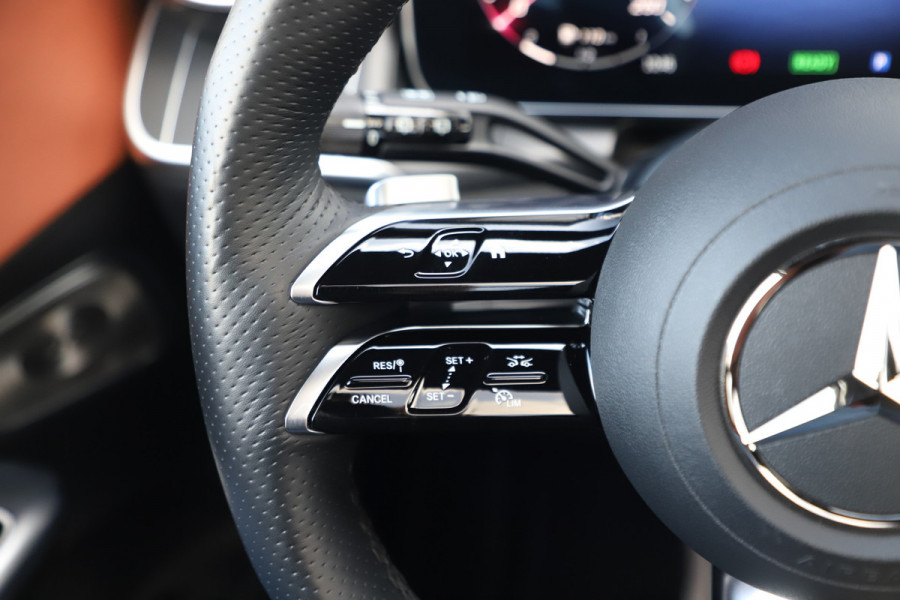 Mercedes-Benz GLC 400e AMG 4-Matic | 381PK | Achterasbesturing | Head-up | Luchtvering | Burmester | Keyless-go | Leder exclusief | Sfeerverlichti