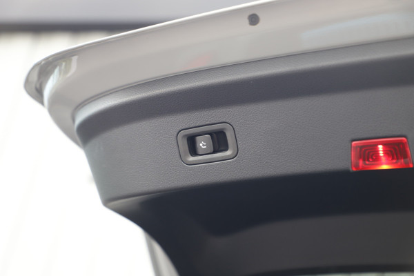 Mercedes-Benz GLE Coupé 400e AMG 4-Matic | 381PK | Luchtvering | Massage | Head-up | Burmester | Keyless-go | Distronic+ | Multibeam | 2023.