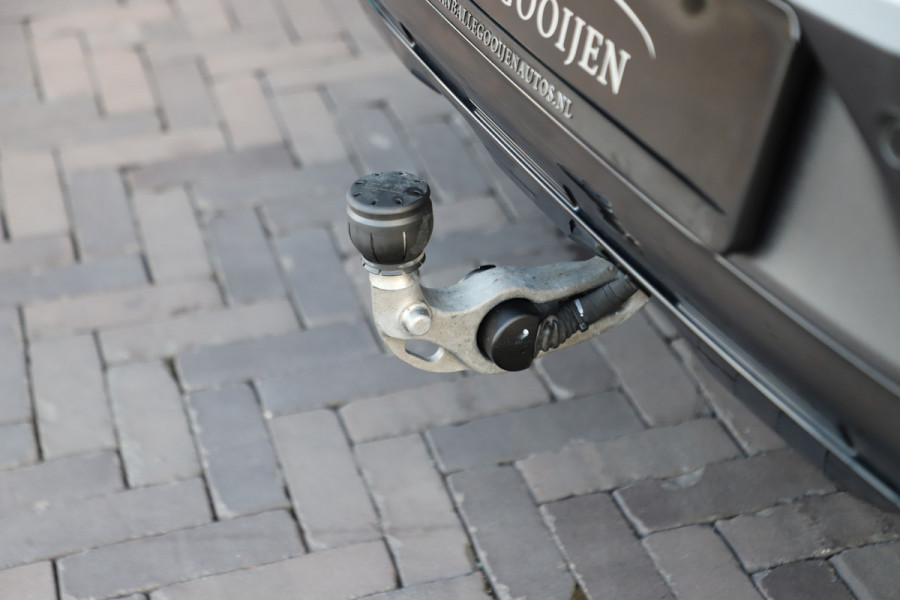 Mercedes-Benz GLC Coupé 300e AMG 4-Matic | 313PK | Head-up | Keyless-go | Burmester | Pano | Sfeerverlichting | Digital-light | Distronic+ | 2025.