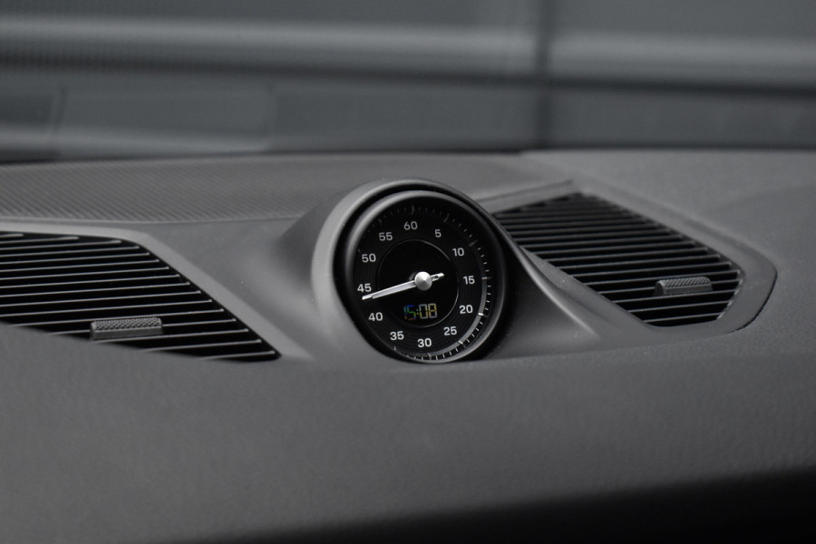 Porsche Cayenne 3.0 E-Hybrid 470pk Sport Chrono | Pano | Matrix | ACC | 21'' Wielen | Bose | Trekhaak | Orig. NL |