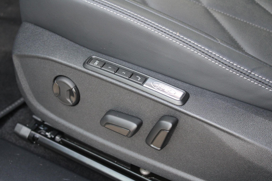 Ford Capri Premium Extended Range RWD 77 kWh | Panoramadak | 360 graden camera | Head up Display