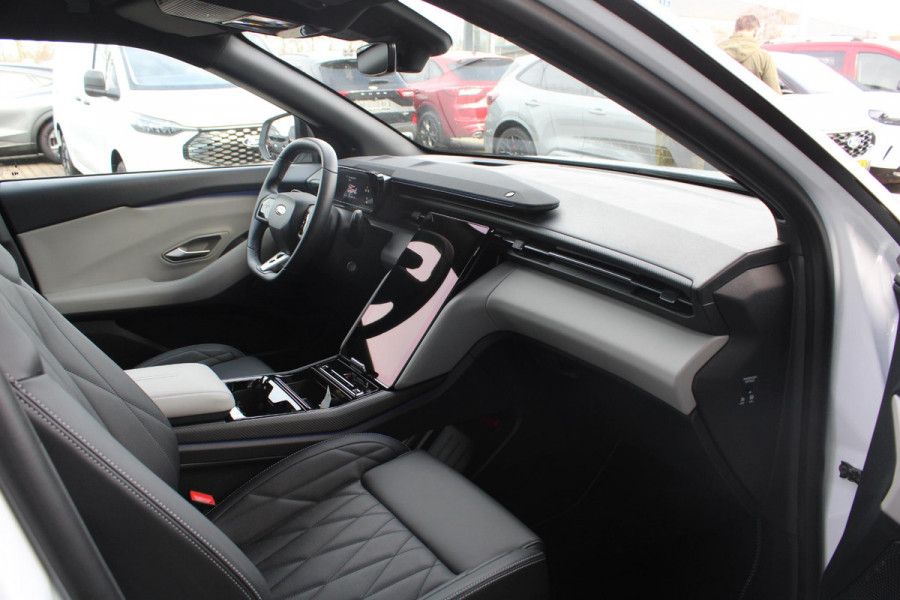 Ford Capri Premium Extended Range RWD 77 kWh | Panoramadak | 360 graden camera | Head up Display