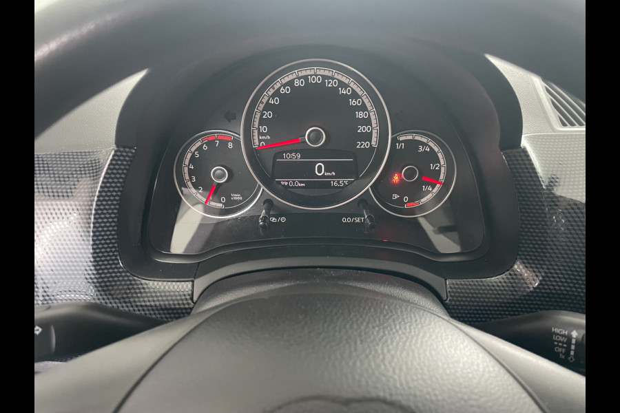 Volkswagen up! 1.0 BMT move up! Airco - Bluetooth - Centrale vergrendeling met afstandsbediening - Radio - Start/stop systeem - Elektrische ramen voor