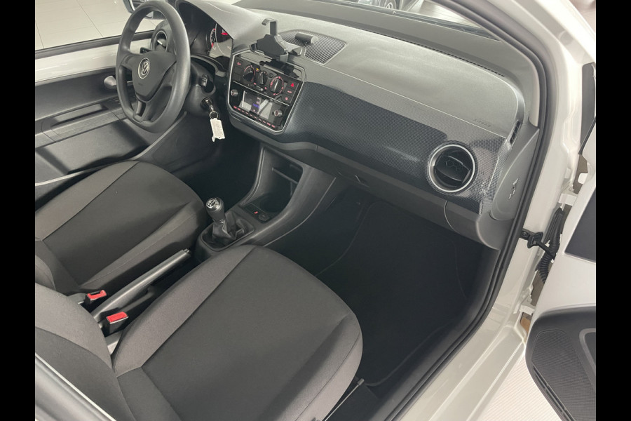 Volkswagen up! 1.0 Airco - Licht metalen velgen 16 inch - Elektrische ramen - Led verlichting - Bluetooth - Radio - Start/stop systeem - Centrale vergrendeling met afstandsbediening