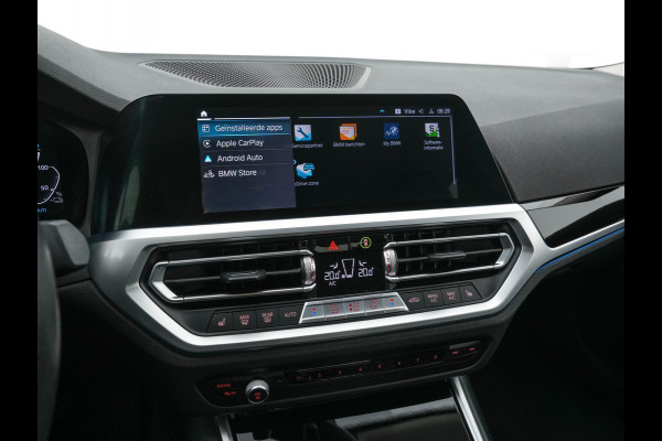 BMW 3-serie 330e eDrive Edition (Plug-In) (INCL-BTW) Aut. *LEATHER | FULL-LED | DIGI-COCKPIT | HEATED-SPORTSEATS | PRIVACYGLASS | AMBIENTLIGHT | DAB | NAVI-FULLMAP | ECC | CARPLAY | PDC | CRUI/SE | 18''ALU*