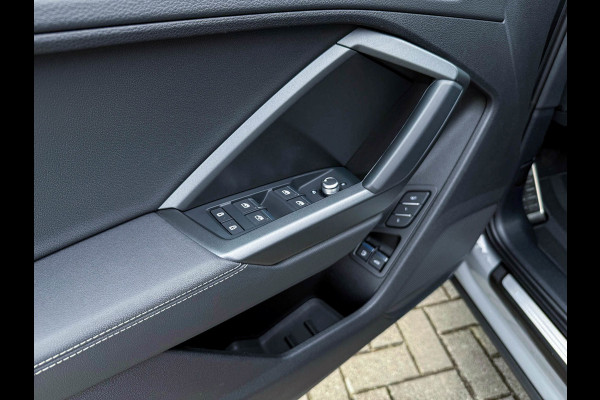 Audi Q3 Sportback 45TFSI e 245pk S-Tronic Competition S Edition S-Line 1é Eig Audi Exclusive|Leder|ACC|Ambiance|Camera|Matrix|RSQ3