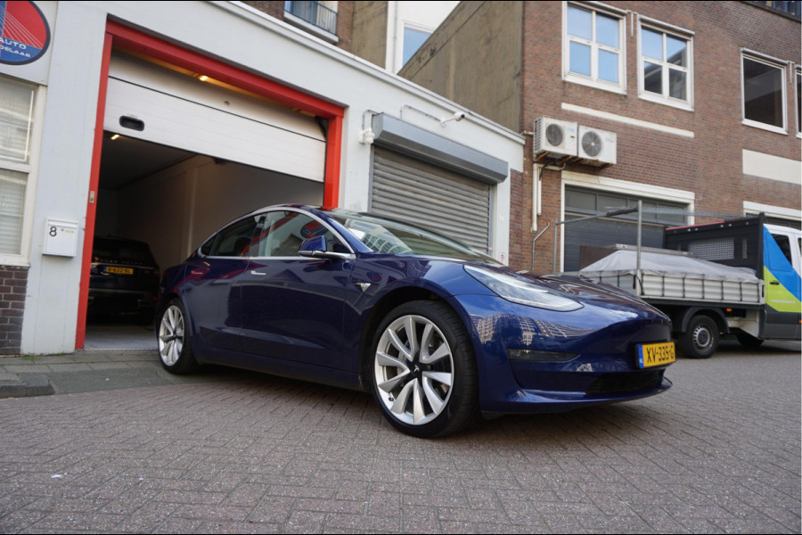 Tesla Model 3 Long Range AWD 75 kWh | BTW AUTO | Orig Nederlands | Auto Pilot | Panoramadak | Prachtige staat en staat van onderhoud |