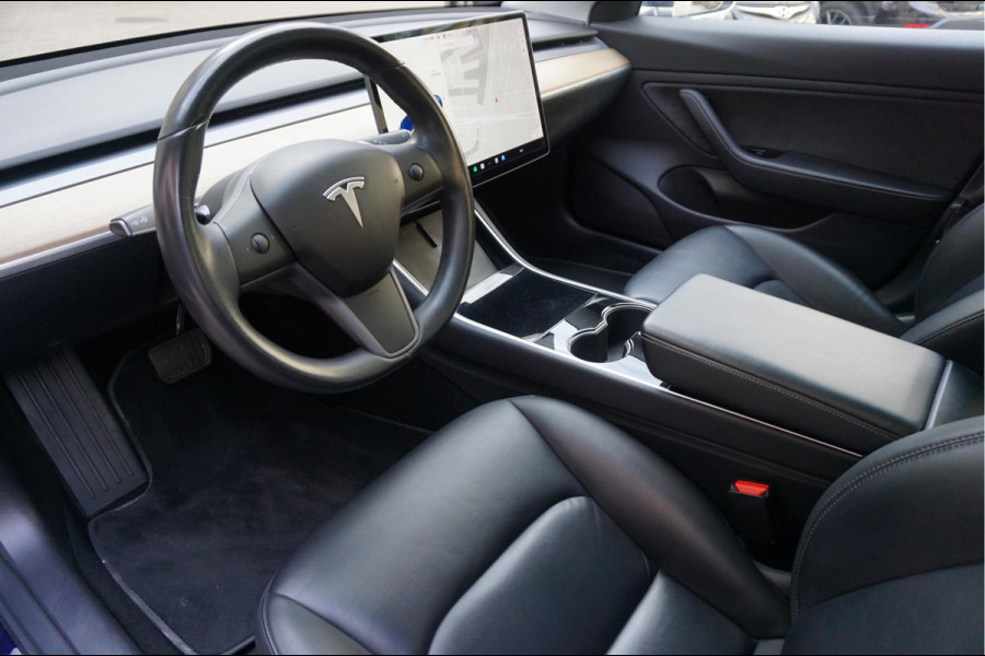 Tesla Model 3 Long Range AWD 75 kWh | BTW AUTO | Orig Nederlands | Auto Pilot | Panoramadak | Prachtige staat en staat van onderhoud |