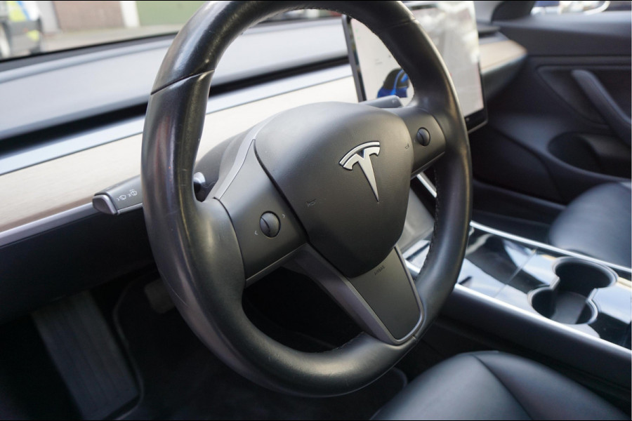 Tesla Model 3 Long Range AWD 75 kWh | BTW AUTO | Orig Nederlands | Auto Pilot | Panoramadak | Prachtige staat en staat van onderhoud |