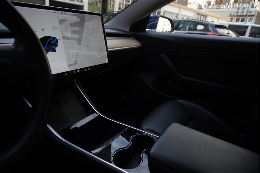 Tesla Model 3 Long Range AWD 75 kWh | BTW AUTO | Orig Nederlands | Auto Pilot | Panoramadak | Prachtige staat en staat van onderhoud |