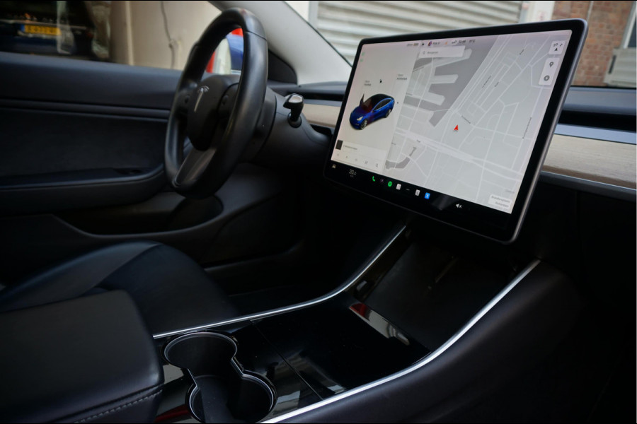 Tesla Model 3 Long Range AWD 75 kWh | BTW AUTO | Orig Nederlands | Auto Pilot | Panoramadak | Prachtige staat en staat van onderhoud |