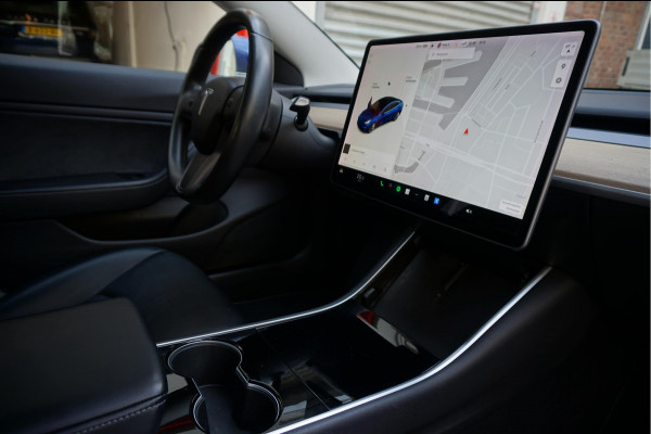 Tesla Model 3 Long Range AWD 75 kWh | BTW AUTO | Orig Nederlands | Auto Pilot | Panoramadak | Prachtige staat en staat van onderhoud |