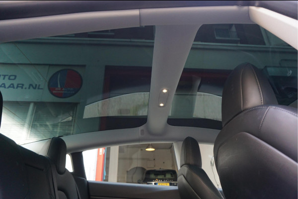 Tesla Model 3 Long Range AWD 75 kWh | BTW AUTO | Orig Nederlands | Auto Pilot | Panoramadak | Prachtige staat en staat van onderhoud |