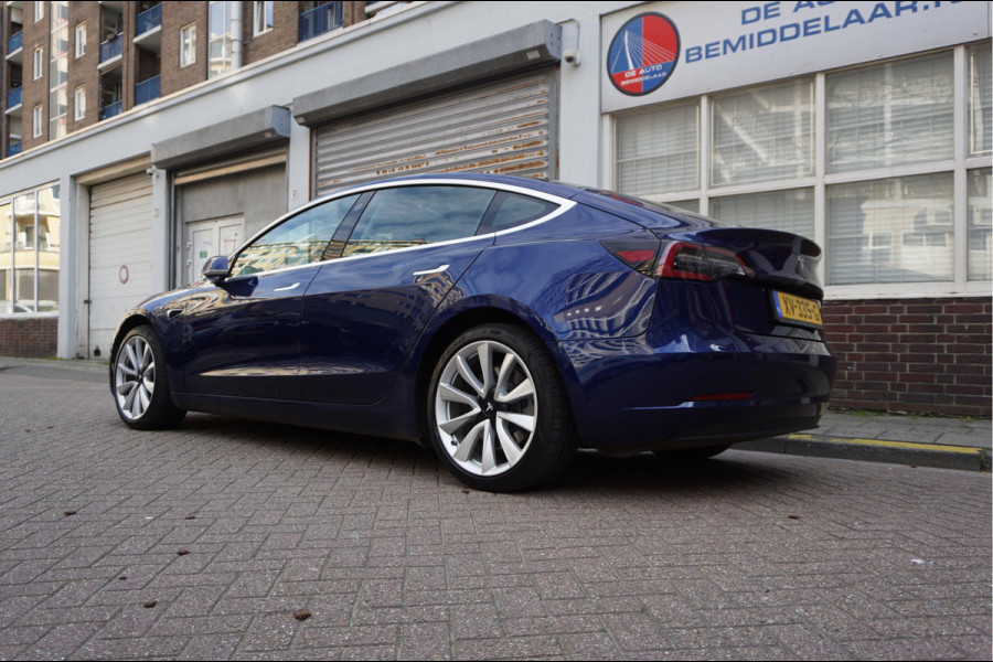 Tesla Model 3 Long Range AWD 75 kWh | BTW AUTO | Orig Nederlands | Auto Pilot | Panoramadak | Prachtige staat en staat van onderhoud |
