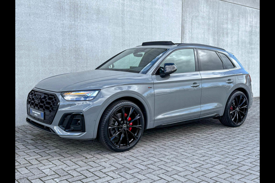 Audi Q5 55TFSI e 367PK Quattro Competition S Edition S-Line 1é Eig!|Pano|Luchtvering|S5-stoelen|HD Matrix|Carbon|Trekhaak|Ambiance
