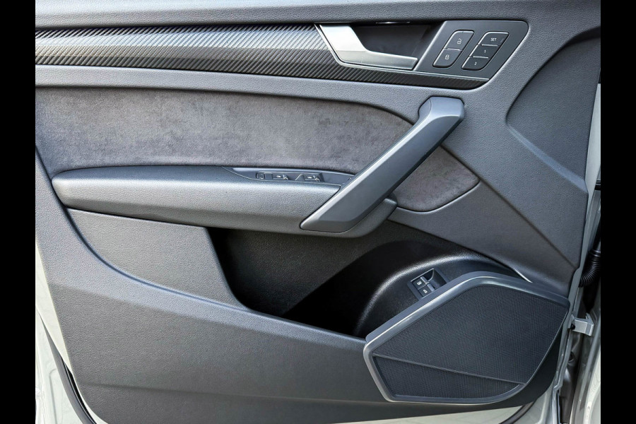 Audi Q5 55TFSI e 367PK Quattro Competition S Edition S-Line 1é Eig!|Pano|Luchtvering|S5-stoelen|HD Matrix|Carbon|Trekhaak|Ambiance