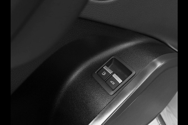 Audi Q5 55TFSI e 367PK Quattro Competition S Edition S-Line 1é Eig!|Pano|Luchtvering|S5-stoelen|HD Matrix|Carbon|Trekhaak|Ambiance