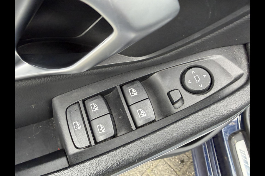 BMW 3 Serie Touring 320i High Executive M-Sport | Panoramadak | Camera | Head-Up Display | DAB |