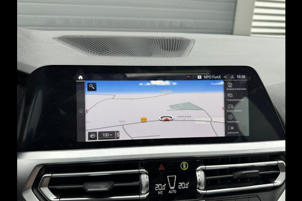 BMW 3 Serie Touring 320i High Executive M-Sport | Panoramadak | Camera | Head-Up Display | DAB |