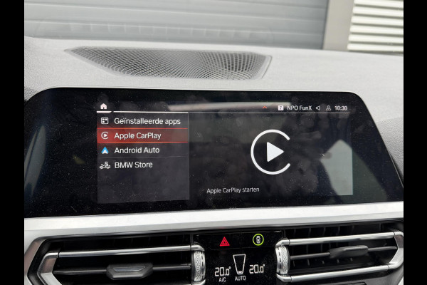 BMW 3 Serie Touring 320i High Executive M-Sport | Panoramadak | Camera | Head-Up Display | DAB |