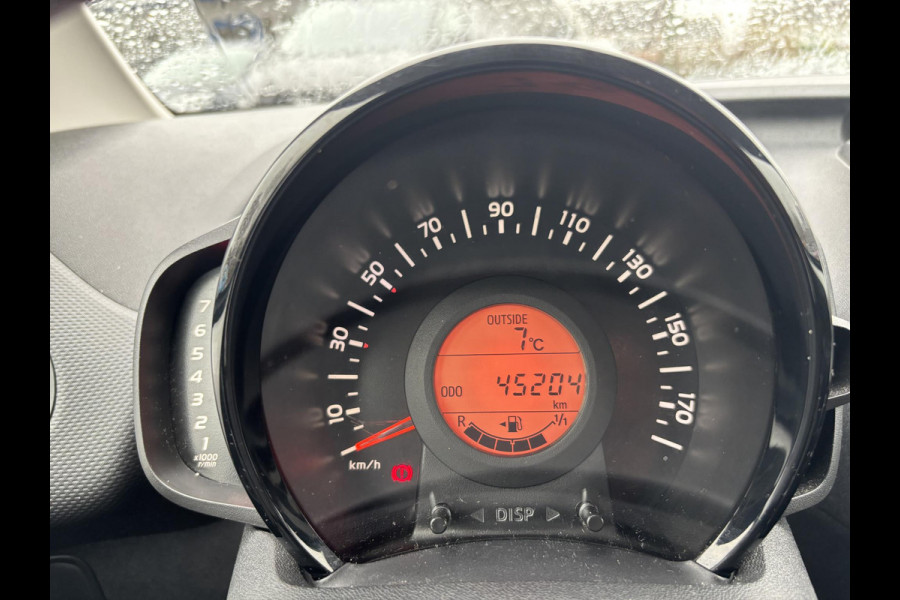 Citroën C1 1.0 VTi Feel 72pk | Cruise control | Bluetooth | Airco | 5-deurs