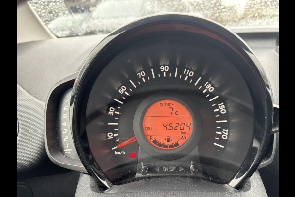 Citroën C1 1.0 VTi Feel 72pk | Cruise control | Bluetooth | Airco | 5-deurs