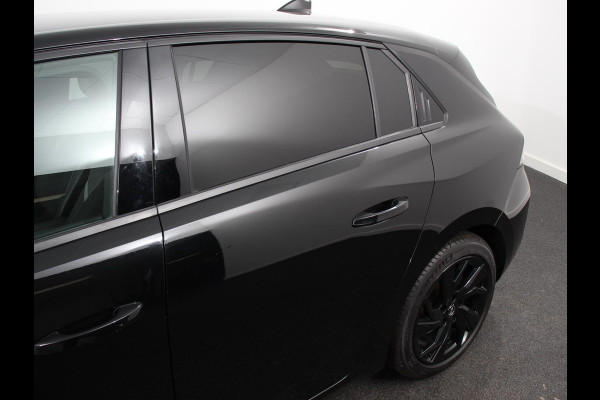 Opel Astra 1.2 Automaat GS Line | Climate control | Adaptive cruise control | LED | Voorstoelen verwarmd | Stuurwiel verwarmd | Achteruitrij camera 360* | Sfeer verlichting | Apple carplay/ Android auto