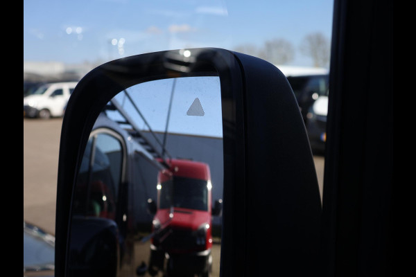 Mercedes-Benz Sprinter 316 2.2 CDI 163 PK AUT. L3H2 + MEMORY SEAT | LEDER | DISTRONIC | BREEDBEELD MBUX | CARPLAY | STOELVERW.