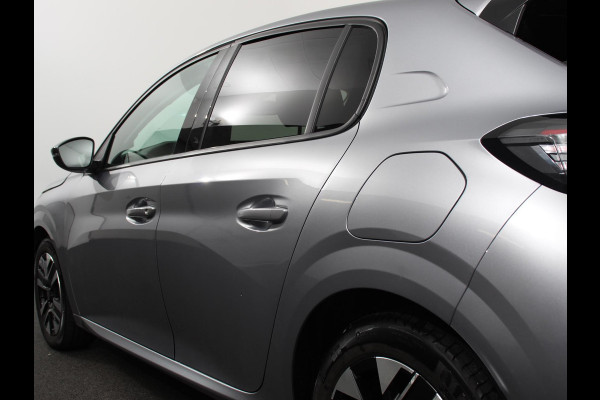 Peugeot 208 Automaat Allure | Navigatie | Apple Carplay/ Android Auto | Camera | Parkeersensoren | Adaptive Cruise Control | Stoelverwarming | Ledverlichting | Climate control