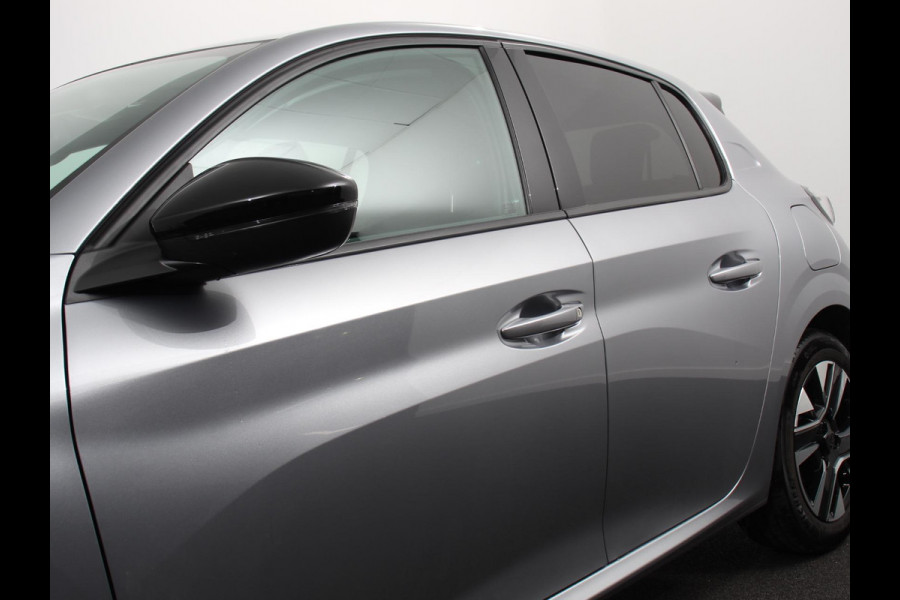 Peugeot 208 Automaat Allure | Navigatie | Apple Carplay/ Android Auto | Camera | Parkeersensoren | Adaptive Cruise Control | Stoelverwarming | Ledverlichting | Climate control