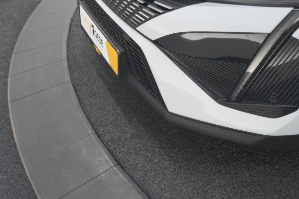 Peugeot 408 Hybrid 136 e-DCS6 Allure | 360 Camera | Navigatie