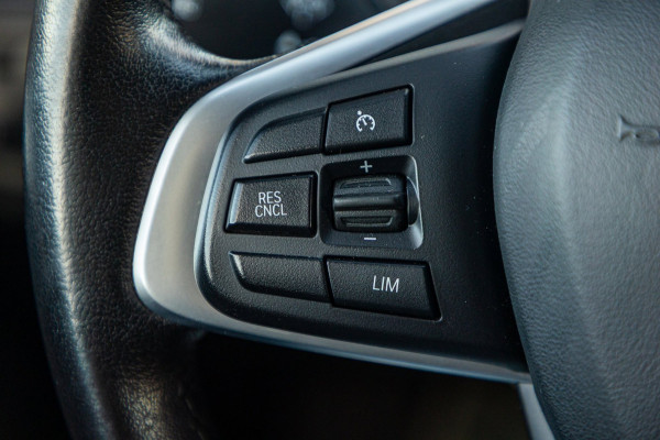 BMW X1 SDrive20i Nedcar Edition Panoramadak I Leder I Sportstoelen I Head Up I Camera I Led I Trekhaak I BTW