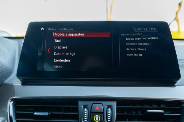 BMW X1 SDrive20i Nedcar Edition Panoramadak I Leder I Sportstoelen I Head Up I Camera I Led I Trekhaak I BTW