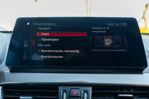 BMW X1 SDrive20i Nedcar Edition Panoramadak I Leder I Sportstoelen I Head Up I Camera I Led I Trekhaak I BTW