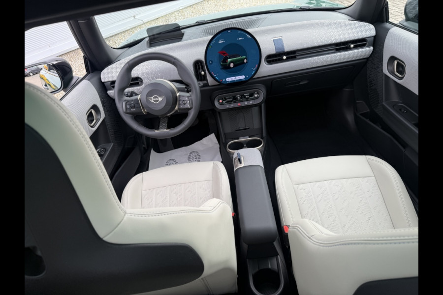 MINI Mini 1.5 Cooper C Favoured AUOTMAAT M PANODAK! CAMERA! 18INCH!