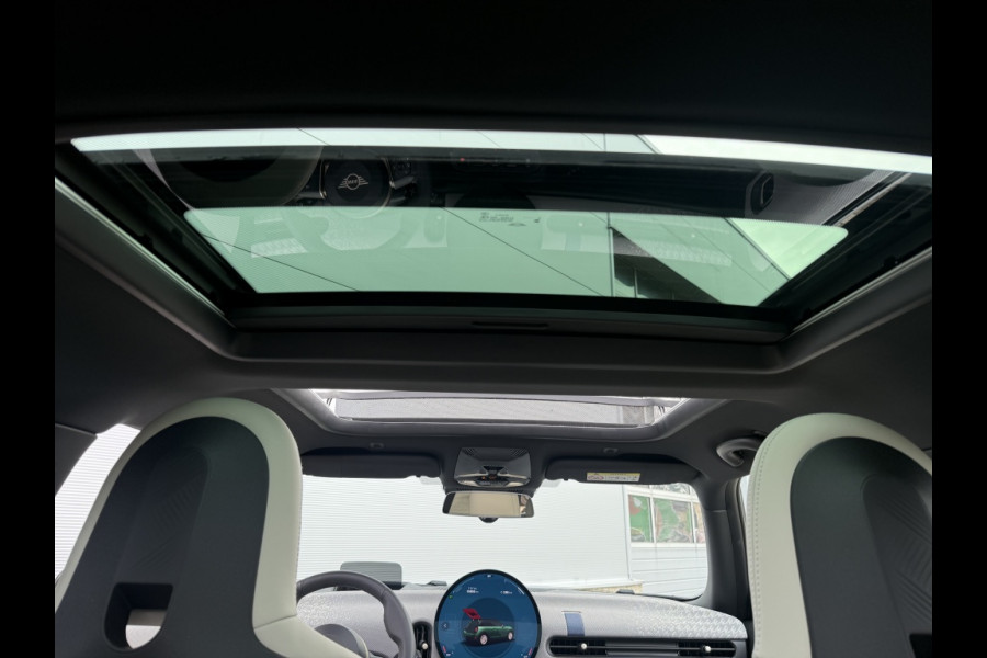 MINI Mini 1.5 Cooper C Favoured AUOTMAAT M PANODAK! CAMERA! 18INCH!