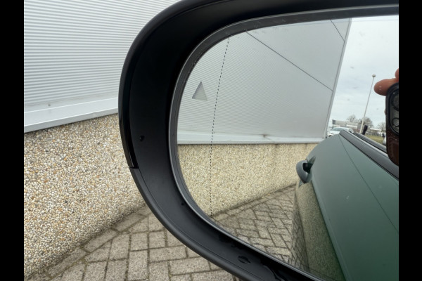 MINI Mini 1.5 Cooper C Favoured AUOTMAAT M PANODAK! CAMERA! 18INCH!