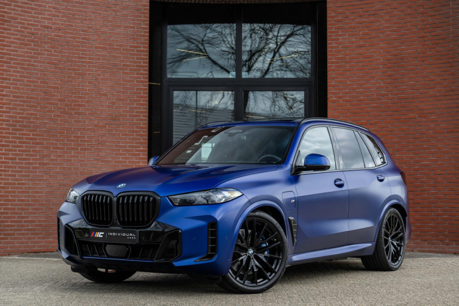 BMW X5 xDrive50e M-Sport Pro M-Seats Sky Individual Lack