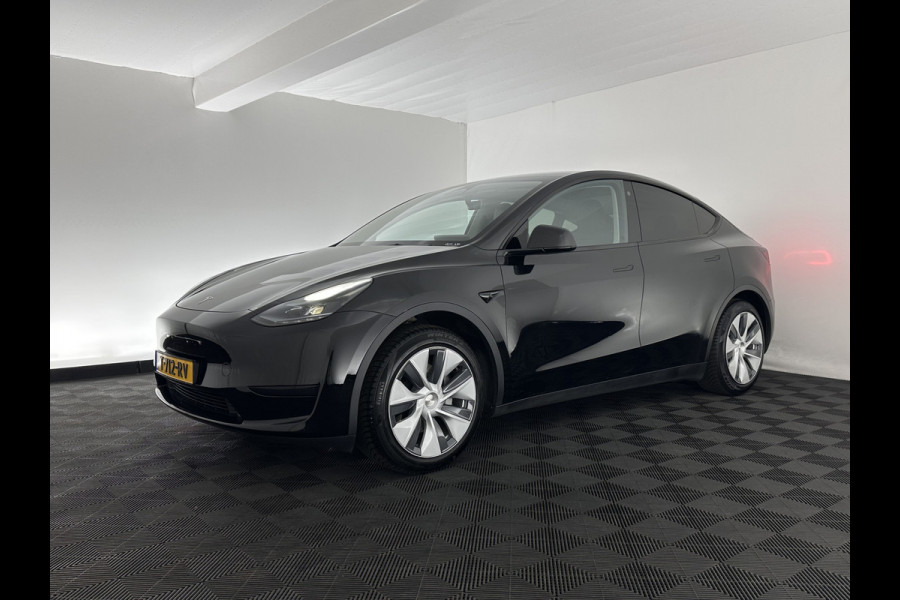 Tesla Model Y RWD 58 kWh [ 3-Fase-11kW ] {SOH-91%} (INCL-BTW) Aut. *PANO | LEATHER | AUTO-PILOT | NAVI-FULLMAP | MATRIX-LED | KEYLESS | CAMERA | DAB+ | HEATED-COMFORTSEATS | PRIVACYGLASS | TOPVIEW | TOWBAR | 19''ALU*