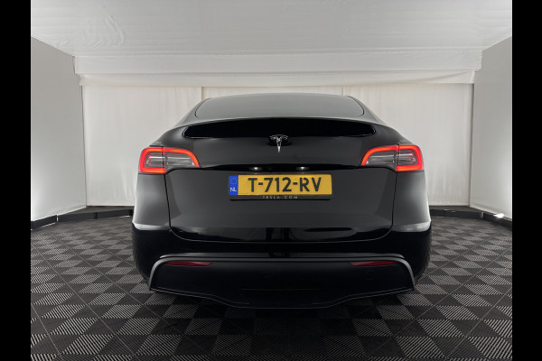 Tesla Model Y RWD 58 kWh [ 3-Fase-11kW ] {SOH-91%} (INCL-BTW) Aut. *PANO | LEATHER | AUTO-PILOT | NAVI-FULLMAP | MATRIX-LED | KEYLESS | CAMERA | DAB+ | HEATED-COMFORTSEATS | PRIVACYGLASS | TOPVIEW | TOWBAR | 19''ALU*